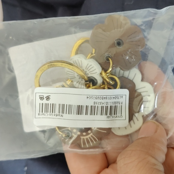 NWT Floral Charm Keychain in Brown and White - Picture 8 of 8